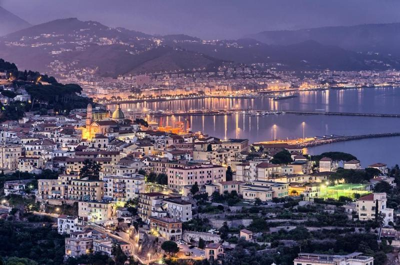 Casa Vacanze Amalfitan Coast В'єтрі Екстер'єр фото